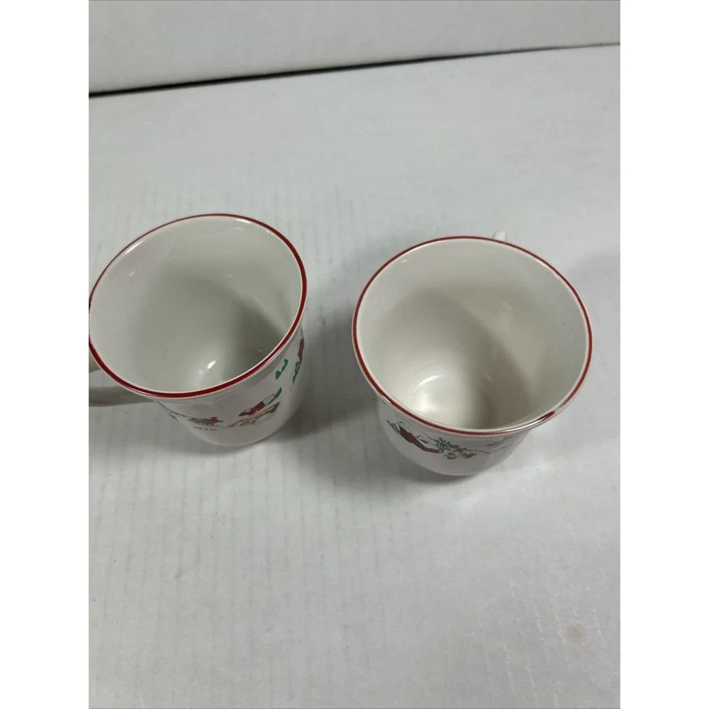 FARBERWARE‎ - WHITE CHRISTMAS - VINTAGE 1995 HOLIDAY Coffee Tea Cups Set 2